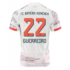 Bayern Munich Raphael Guerreiro #22 Bortatröja 2025-26 Korta ärmar